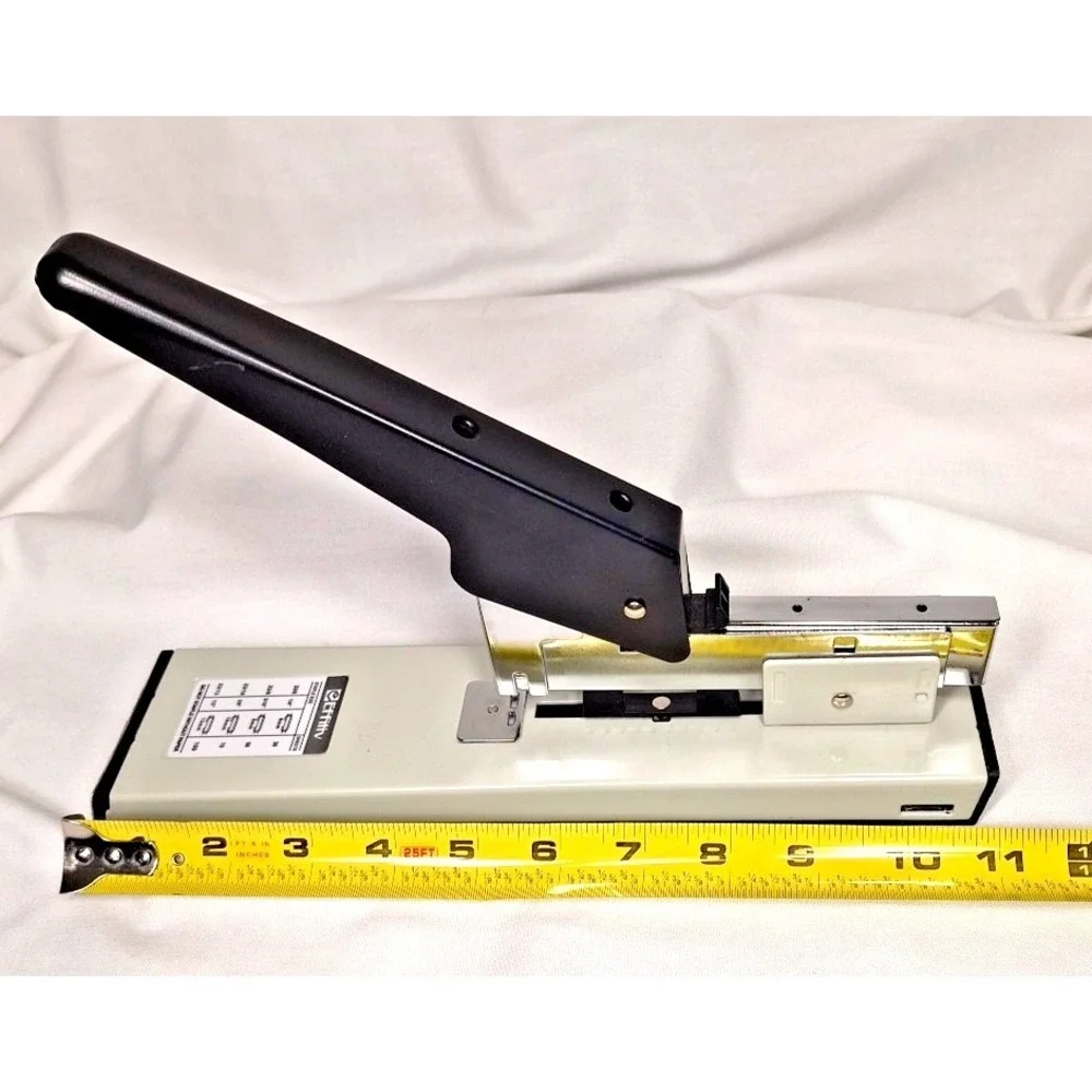 Effitiv Heavy Duty Stapler 100 sheet 13mm to 30 sheet 6mm High Capacity Gray Blk